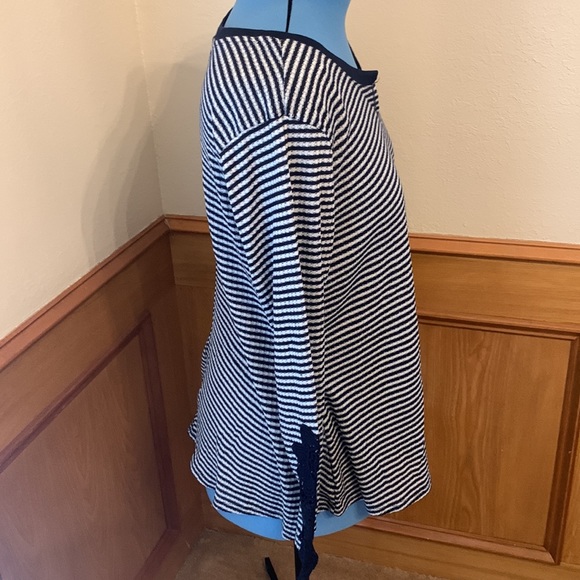 NWT No Comment Plus NY LA Blue white Striped Lace Sleeves Stretch Top Size 1X - Picture 2 of 9